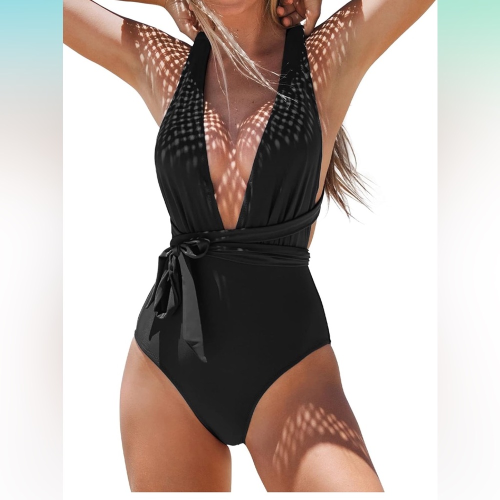 CUPSHE Women's One Piece Swimsuit Deep V Neck Bathing Suit
